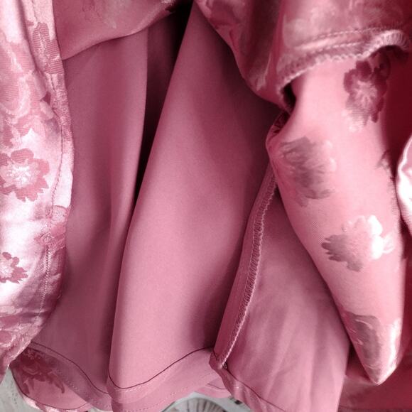 Lulus NEW Got the Key Mauve Satin Floral Jacquard Halter Mini Dress Women Medium - Picture 10 of 14